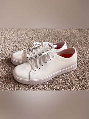 Shoes for Crews Women’s Size 6.5 White Old-School Low Rider Sneaker Shoes